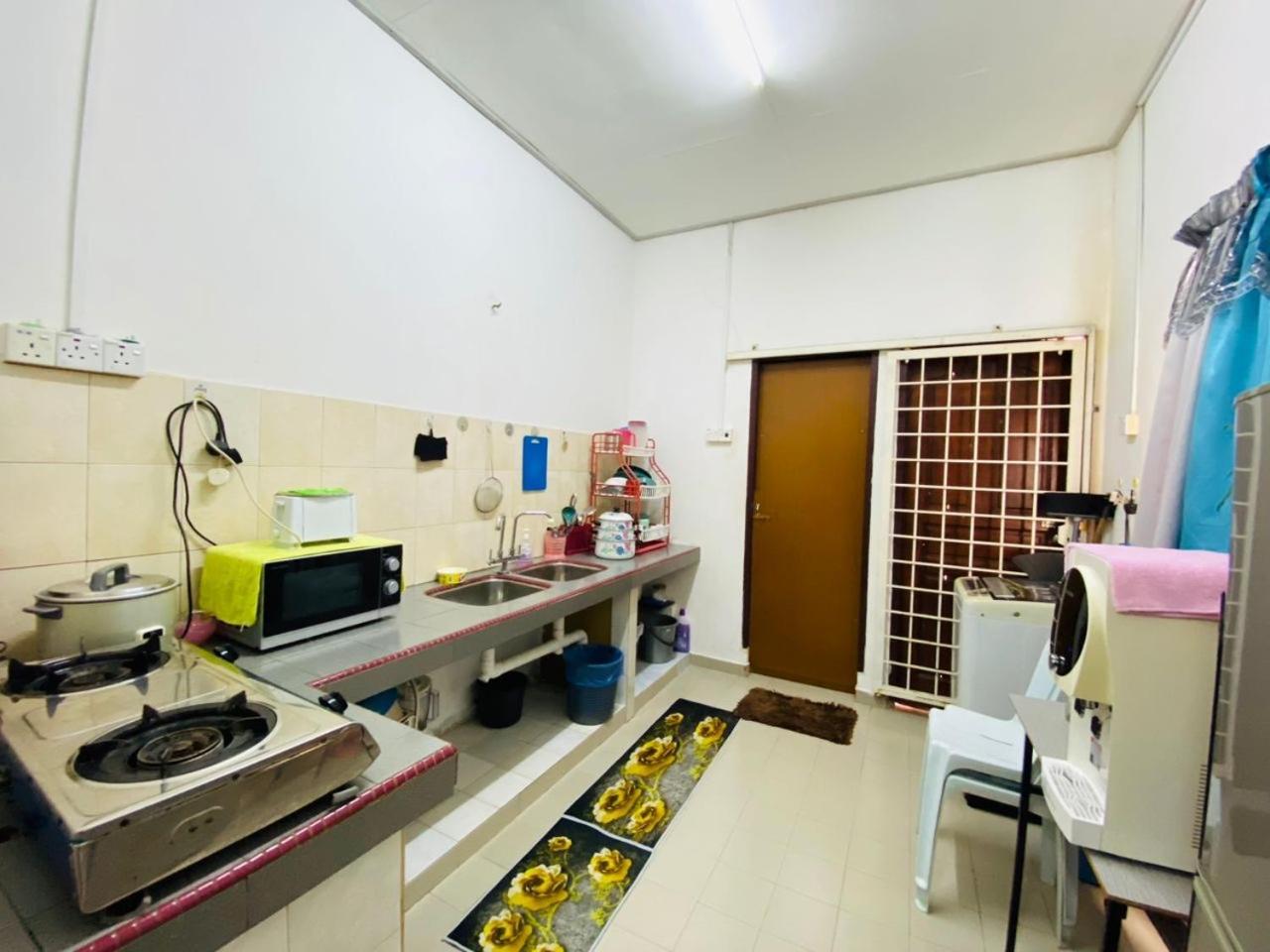 קואלה טרנגאנו Homestay Ummi מראה חיצוני תמונה